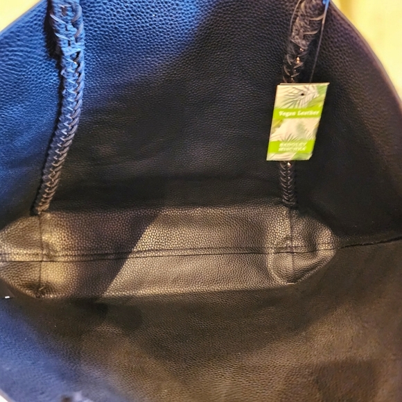 Badgley Mischka Decorative Chain Tote Bag Black Pebbled Vegan Leather - Picture 6 of 6